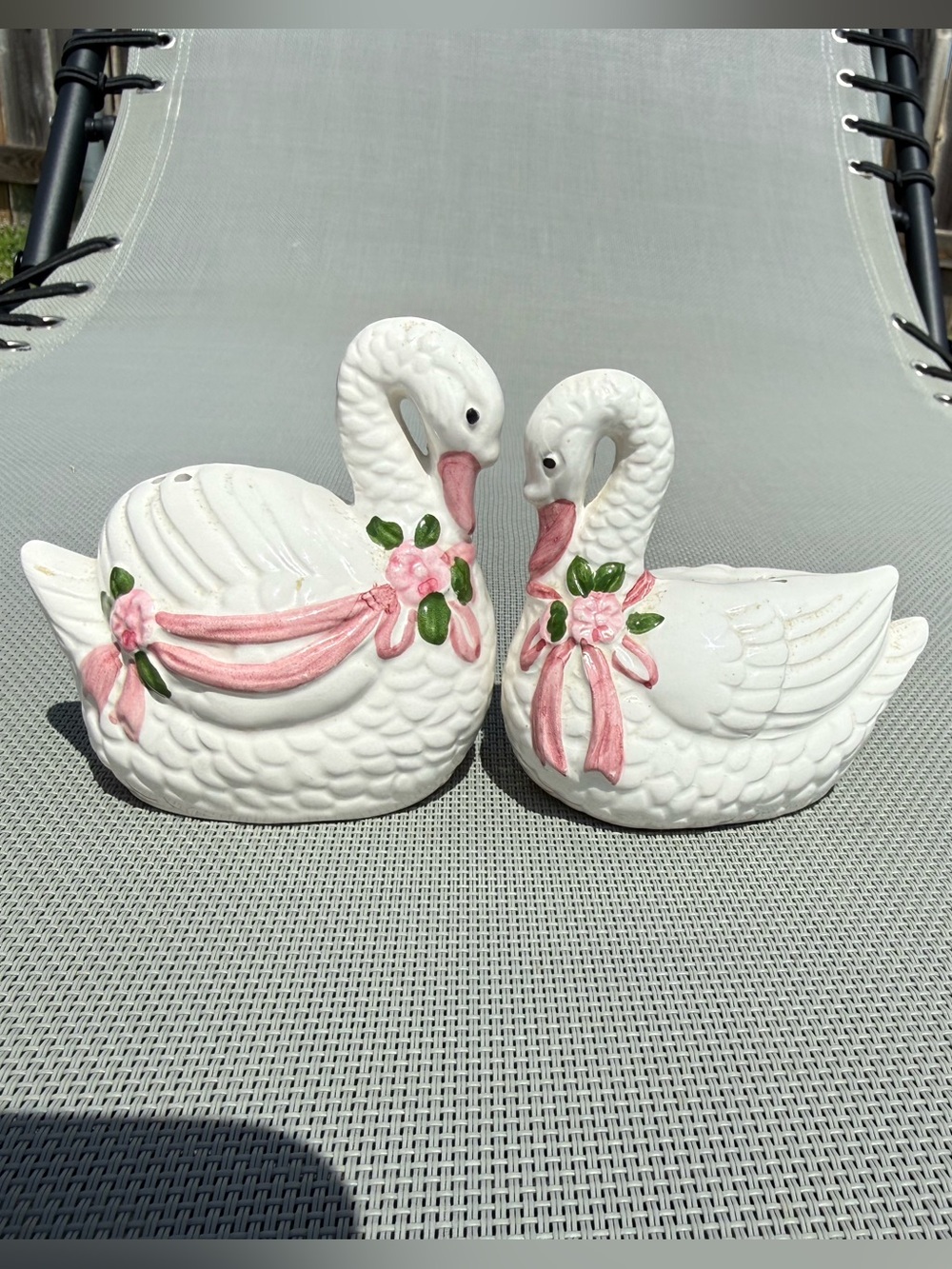 1990 White Ceramic Swan Salt & Pepper Shakers